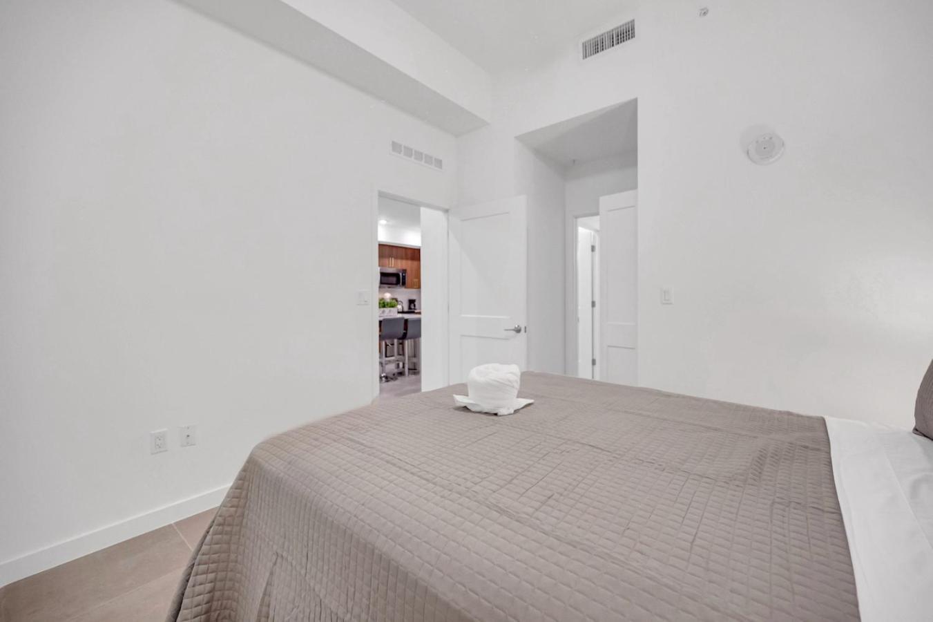 Apartament Modern Unit In The Heart Of Downtown Miami With Free Parking Zewnętrze zdjęcie