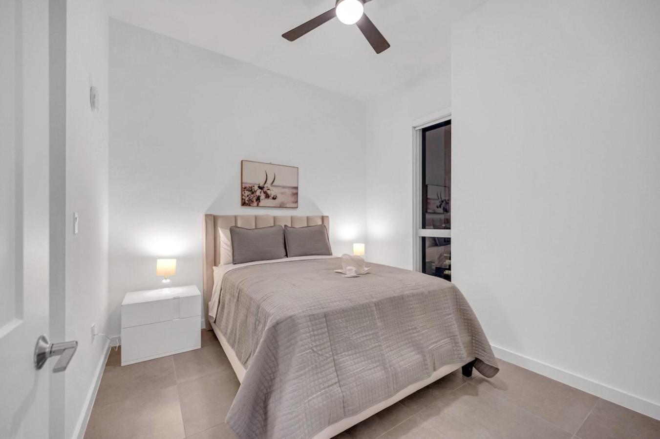 Apartament Modern Unit In The Heart Of Downtown Miami With Free Parking Zewnętrze zdjęcie